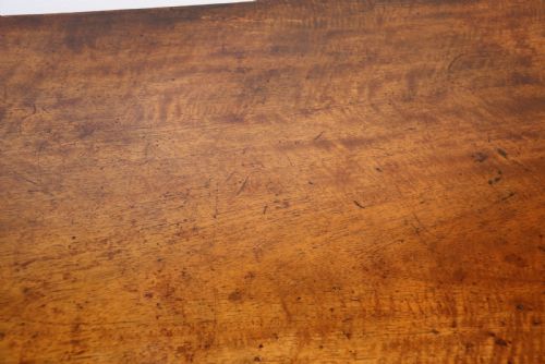 A RARE EARLY ENGLISH 18TH CENTURY BACHELORS WRITING CHEST OF DRAWERS - ADDITIONAL PHOTO 11