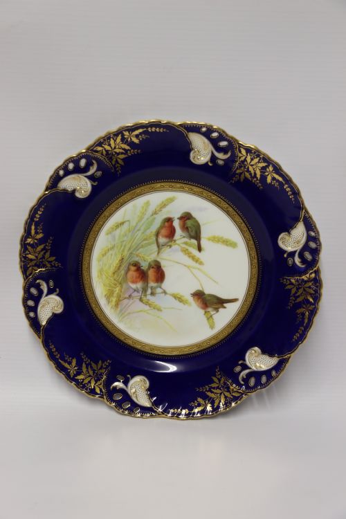 A Charming Victorian Minton’s Porcelain Cabinet Plate Hand Painted with Robins