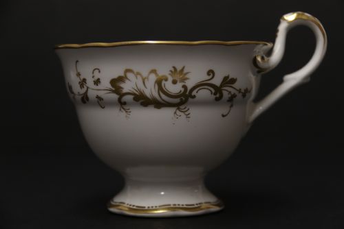 A SUPERB ENGLISH PORCELAIN DAVENPORT EARLY 19TH C CABINET TRIO - ADDITIONAL PHOTO 7