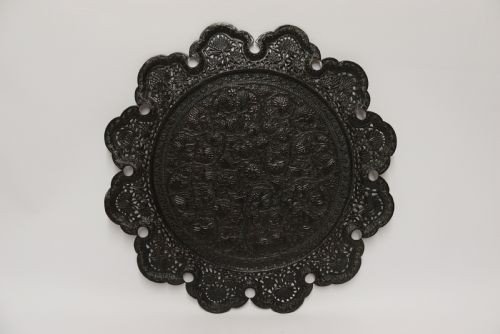 A FINE INDIAN RAJ PERIOD COPPER HAND PIERCED AND DECORATED WALL CHARGER - ADDITIONAL PHOTO 4