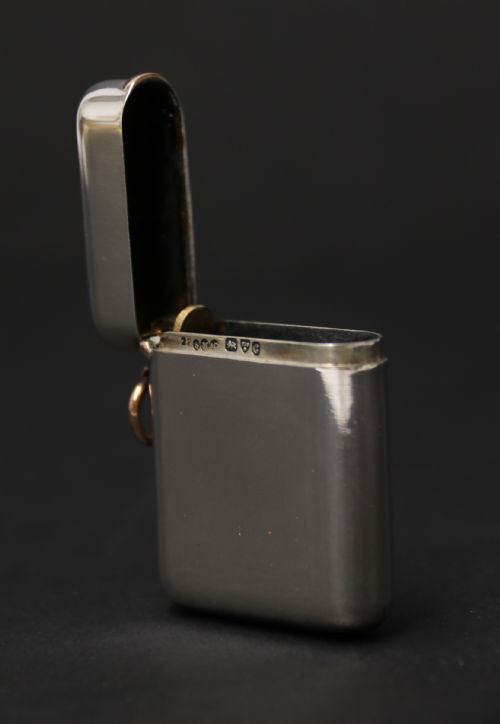 An Edwardian Silver and Gold Seamless  Vesta Case by Sampson Mordan