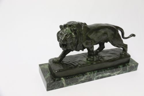 fig 1. A late 19th C French bronze study of a Lion by Vidal