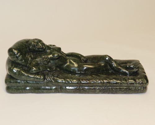 A Superb 19th C Grand Tour Italian Serpentine Marble Carved Sculpture of Venus