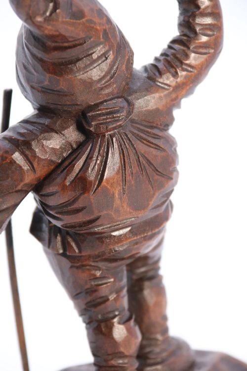 A RARE LATE 19TH CENTURY BLACK FOREST CARVED WALNUT FIGURE OF A GNOME - ADDITIONAL PHOTO 12