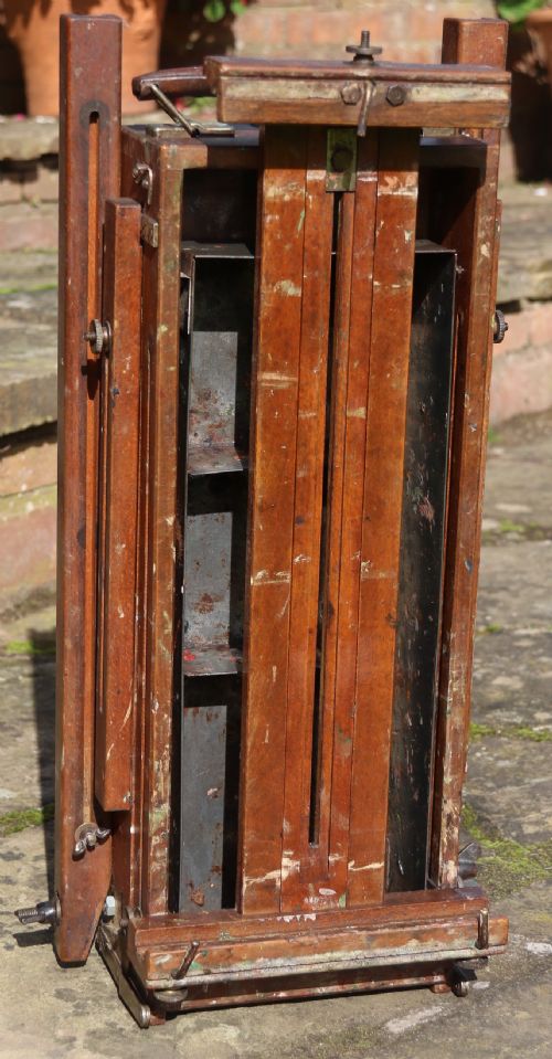fig 1. An early 20th century metamorphic artist's folding easel circa 1920