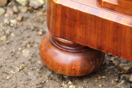 ANTIQUE ENGLISH MID19TH CENTURY EXHIBITION QUALITY SATINWOOD AND MARQUETRY CENTRE OR LIBRARY TABLE - ADDITIONAL PHOTO 8