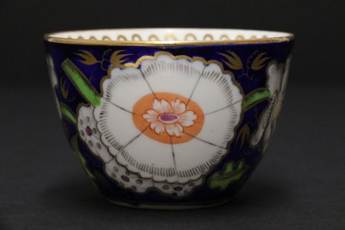 AN ENGLISH EARLY 19TH CENTURY NEWHALL PORCELAIN CABINET TRIO CIRCA 1815 - ADDITIONAL PHOTO 6