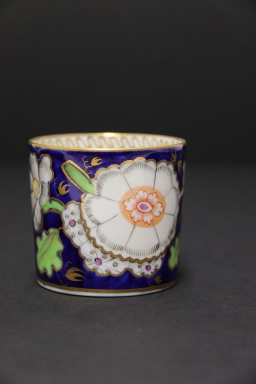 AN ENGLISH EARLY 19TH CENTURY NEWHALL PORCELAIN CABINET TRIO CIRCA 1815 - ADDITIONAL PHOTO 17