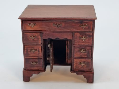 ANTIQUE MINIATURE YEW WOOD KNEEHOLE DESK ENGLISH CIRCA 1910 - ADDITIONAL PHOTO 15