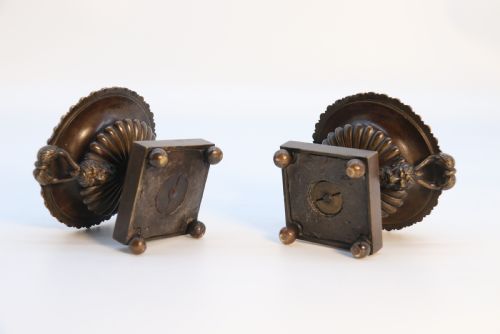 ANTIQUE ENGLISH REGENCY PERIOD CLASSICAL BRONZE URNS CIRCA 1820 - ADDITIONAL PHOTO 3