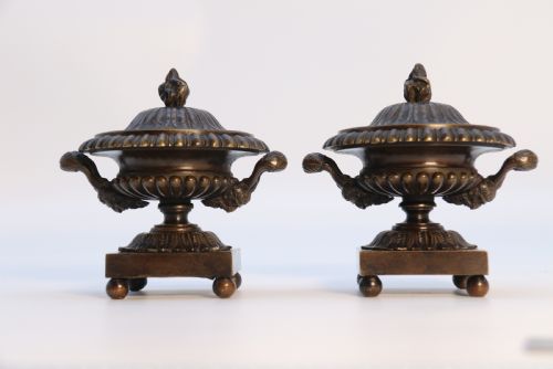 ANTIQUE ENGLISH REGENCY PERIOD CLASSICAL BRONZE URNS CIRCA 1820 - ADDITIONAL PHOTO 12