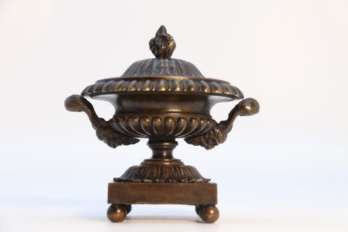 ANTIQUE ENGLISH REGENCY PERIOD CLASSICAL BRONZE URNS CIRCA 1820 - ADDITIONAL PHOTO 13