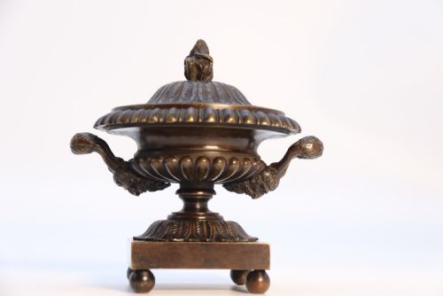 ANTIQUE ENGLISH REGENCY PERIOD CLASSICAL BRONZE URNS CIRCA 1820 - ADDITIONAL PHOTO 16