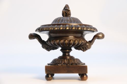 ANTIQUE ENGLISH REGENCY PERIOD CLASSICAL BRONZE URNS CIRCA 1820 - ADDITIONAL PHOTO 17