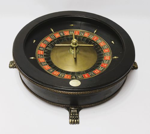 ANTIQUE 19TH CENTURY LARGE FRENCH ROULETTE WHEEL CIRCA 1880 WITH THE ORIGINAL FELT TABLE CLOTH - ADDITIONAL PHOTO 8