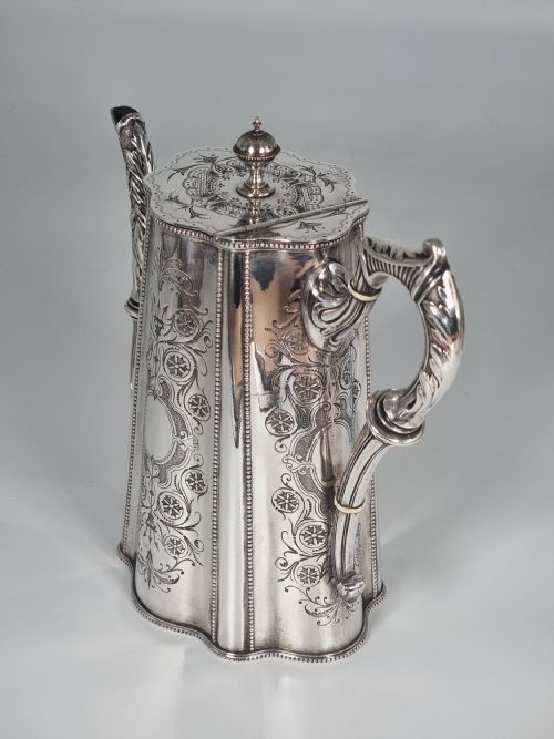 AN ENGLISH VICTORIAN SILVER PLATED TEACOFFEE SET LARGE AND ORNATE DECORATIVE FOUR PIECE SET - ADDITIONAL PHOTO 3