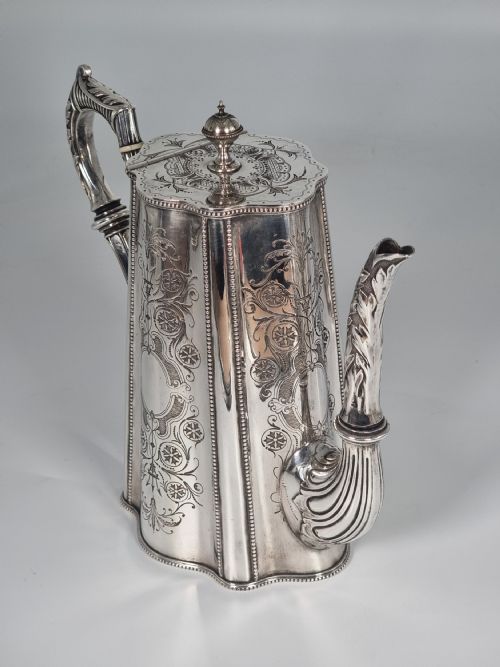 AN ENGLISH VICTORIAN SILVER PLATED TEACOFFEE SET LARGE AND ORNATE DECORATIVE FOUR PIECE SET - ADDITIONAL PHOTO 6