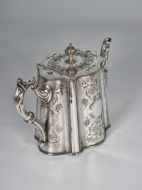 AN ENGLISH VICTORIAN SILVER PLATED TEACOFFEE SET LARGE AND ORNATE DECORATIVE FOUR PIECE SET - ADDITIONAL PHOTO 11