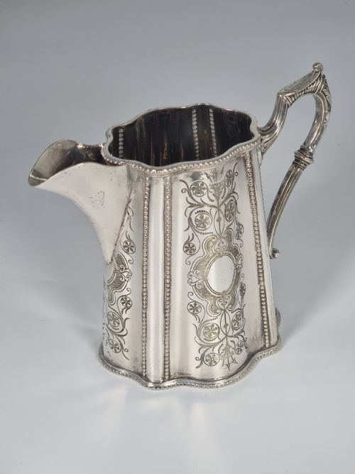 AN ENGLISH VICTORIAN SILVER PLATED TEACOFFEE SET LARGE AND ORNATE DECORATIVE FOUR PIECE SET - ADDITIONAL PHOTO 16