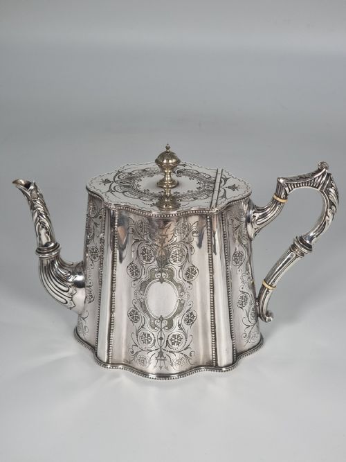 AN ENGLISH VICTORIAN SILVER PLATED TEACOFFEE SET LARGE AND ORNATE DECORATIVE FOUR PIECE SET - ADDITIONAL PHOTO 18