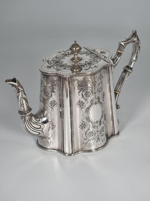 AN ENGLISH VICTORIAN SILVER PLATED TEACOFFEE SET LARGE AND ORNATE DECORATIVE FOUR PIECE SET - ADDITIONAL PHOTO 19
