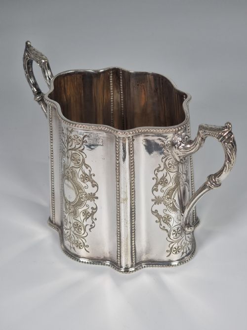 AN ENGLISH VICTORIAN SILVER PLATED TEACOFFEE SET LARGE AND ORNATE DECORATIVE FOUR PIECE SET - ADDITIONAL PHOTO 27