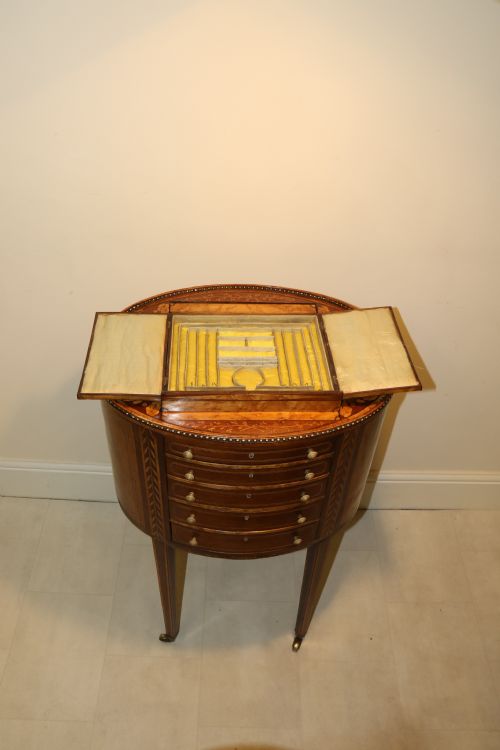 A RARE AND EXQUISITE GEORGE III LADIES WORKTABLE WITH MULTIPLE SECRET RISING COMPARTMENTS - ADDITIONAL PHOTO 16
