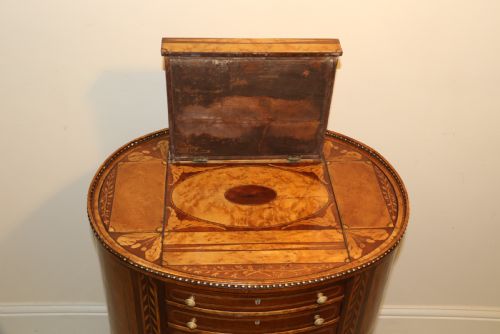 A RARE AND EXQUISITE GEORGE III LADIES WORKTABLE WITH MULTIPLE SECRET RISING COMPARTMENTS - ADDITIONAL PHOTO 17