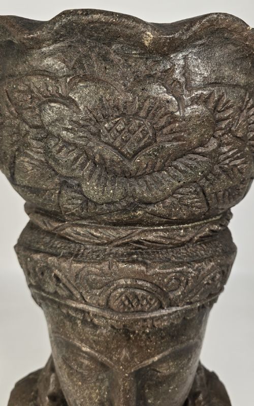 A HIGHLY DECORATIVE INDIAN RAJ PERIOD CARVED STONE BUST OR PLANTER - ADDITIONAL PHOTO 14