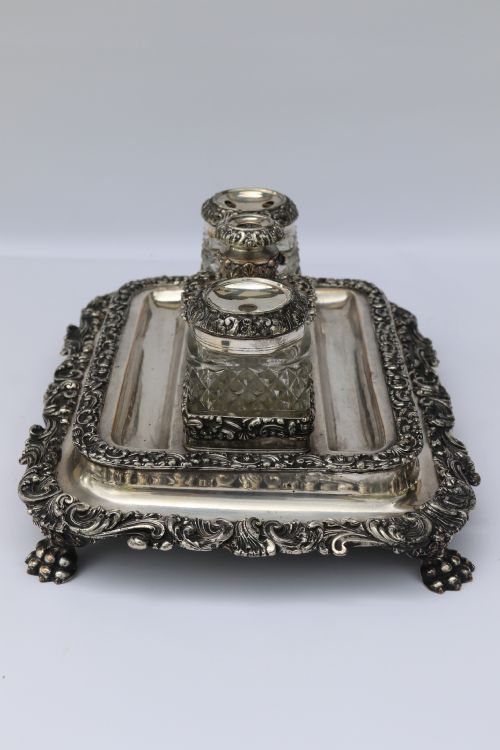 AN EARLY ENGLISH SHEFFIELD PLATE LARGE DESK INK STAND CIRCA 1820 - ADDITIONAL PHOTO 5