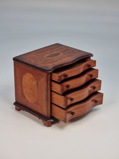 A MINIATURE 18TH C ENGLISH SERPENTINE CHEST OF DRAWERS VENEERED IN SATINWOOD WITH MARQUETRY SIGNED AND DATED 1907 - ADDITIONAL PHOTO 11