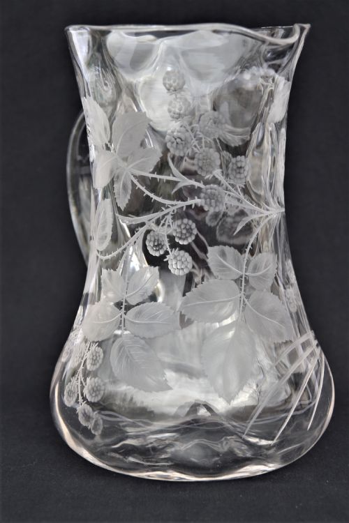 A VERY FINE STOURBRIDGE HAND WHEEL ENGRAVED GLASS VASE ENGLISH CIRCA 1890 - ADDITIONAL PHOTO 5