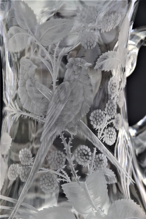 A VERY FINE STOURBRIDGE HAND WHEEL ENGRAVED GLASS VASE ENGLISH CIRCA 1890 - ADDITIONAL PHOTO 8