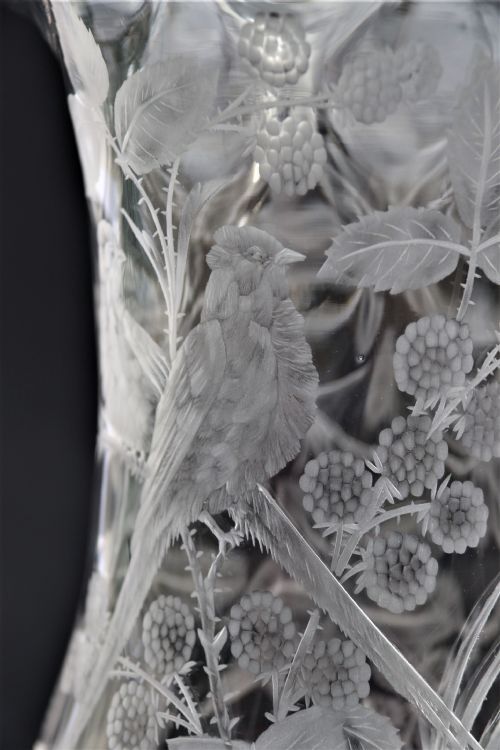 A VERY FINE STOURBRIDGE HAND WHEEL ENGRAVED GLASS VASE ENGLISH CIRCA 1890 - ADDITIONAL PHOTO 16