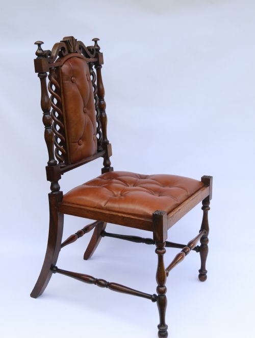 CHILDS CHAIR UPHOLSTERED IN BUTTONED LEATHER ROSEWOOD CARVED AND TURNED FRAME C 1840 - ADDITIONAL PHOTO 3