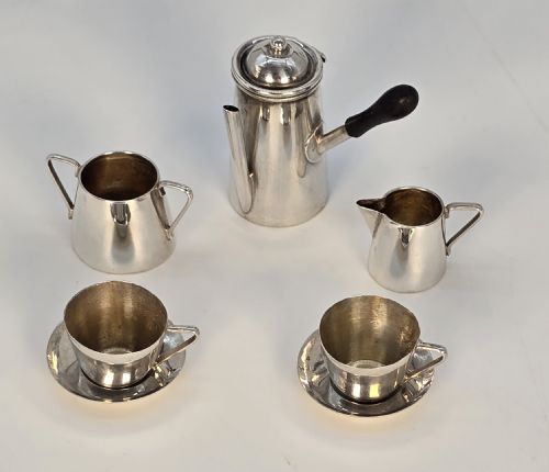 A RARE EDWARDIAN SOLID SILVER MINIATURE CHOCOLATE POT SET - ADDITIONAL PHOTO 4