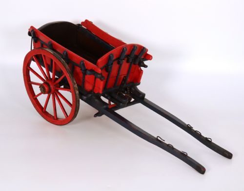HAND MADE WOODEN SCALE MODEL OF AN 18TH CENTURY FARM CART - ADDITIONAL PHOTO 3