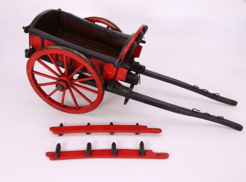 HAND MADE WOODEN SCALE MODEL OF AN 18TH CENTURY FARM CART - ADDITIONAL PHOTO 8