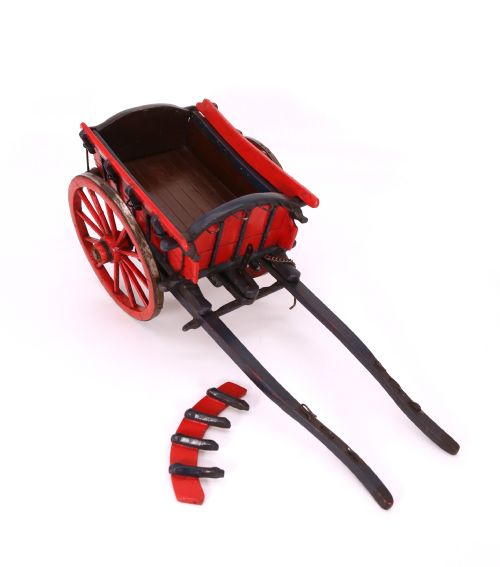 HAND MADE WOODEN SCALE MODEL OF AN 18TH CENTURY FARM CART - ADDITIONAL PHOTO 9