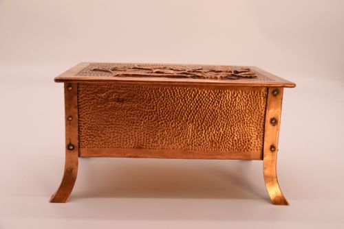 AN ARTS AND CRAFTS PERIOD COPPER CIGAR BOX CIRCA 1900 - ADDITIONAL PHOTO 9