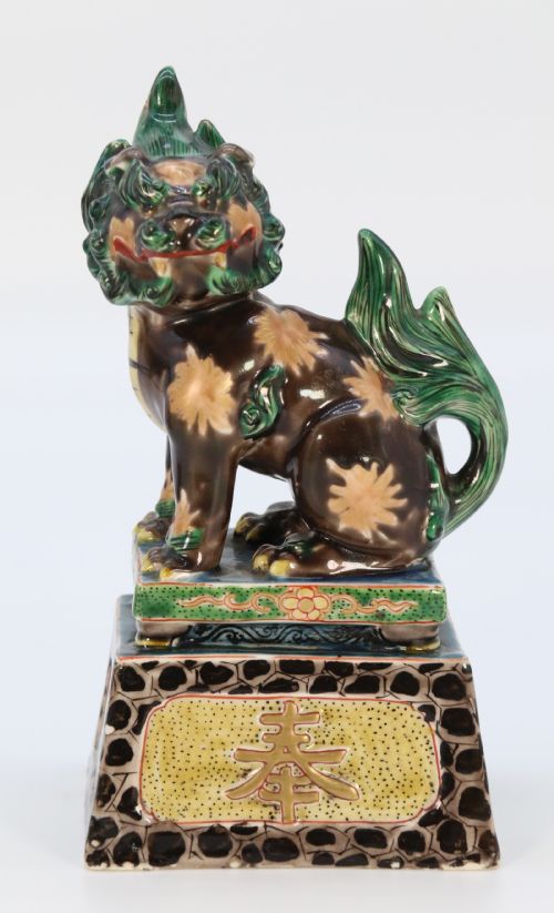 A HIGHLY DECORATIVE PAIR OF CHINESE POTTERY BUDDHIST LIONS CIRCA 1900 - ADDITIONAL PHOTO 14