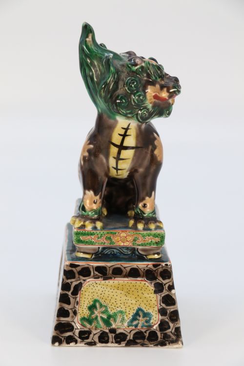 A HIGHLY DECORATIVE PAIR OF CHINESE POTTERY BUDDHIST LIONS CIRCA 1900 - ADDITIONAL PHOTO 16