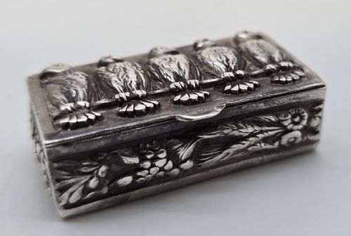 19TH CENTURY HEAVY CAST SILVER SNUFF BOX C1880 - ADDITIONAL PHOTO 1