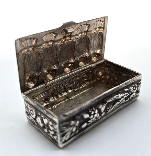 19TH CENTURY HEAVY CAST SILVER SNUFF BOX C1880 - ADDITIONAL PHOTO 4