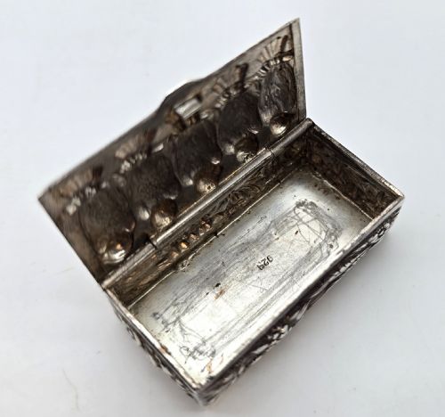 19TH CENTURY HEAVY CAST SILVER SNUFF BOX C1880 - ADDITIONAL PHOTO 5