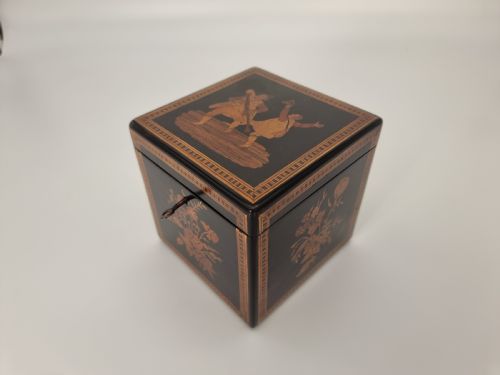 A MID 19TH CENTURY ITALIAN GRAND TOUR SORRENTO MARQUETRY BOX CIRCA 1860 - ADDITIONAL PHOTO 25