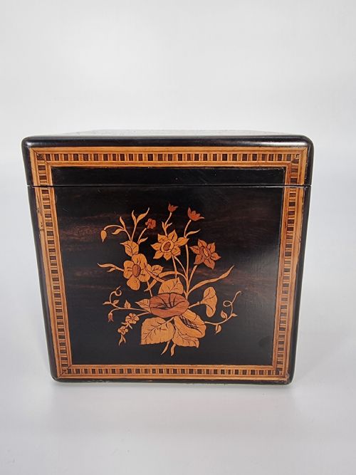 A MID 19TH CENTURY ITALIAN GRAND TOUR SORRENTO MARQUETRY BOX CIRCA 1860 - ADDITIONAL PHOTO 4