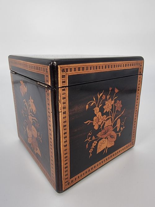 A MID 19TH CENTURY ITALIAN GRAND TOUR SORRENTO MARQUETRY BOX CIRCA 1860 - ADDITIONAL PHOTO 5