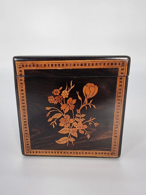 A MID 19TH CENTURY ITALIAN GRAND TOUR SORRENTO MARQUETRY BOX CIRCA 1860 - ADDITIONAL PHOTO 8