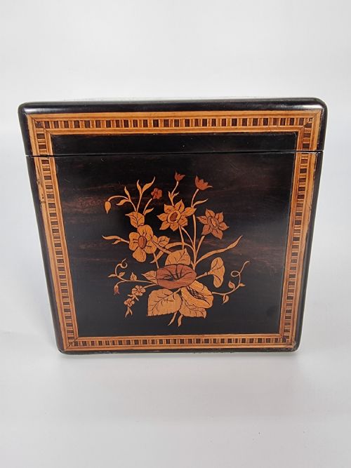 A MID 19TH CENTURY ITALIAN GRAND TOUR SORRENTO MARQUETRY BOX CIRCA 1860 - ADDITIONAL PHOTO 20